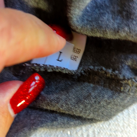 NWOT Women's Christmas Tree Plaid Tee Shirt L - Picture 5 of 7